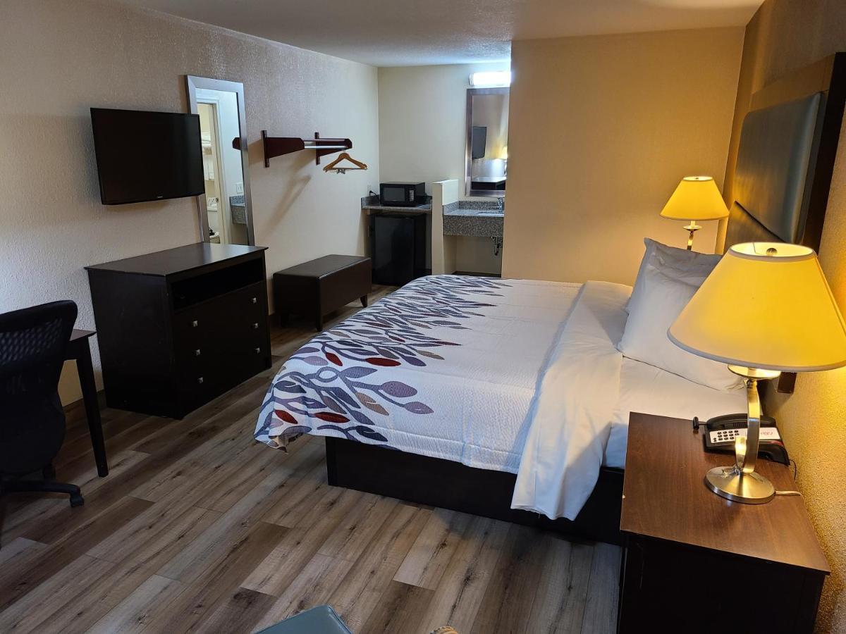 Red Roof Inn Staunton Zewnętrze zdjęcie