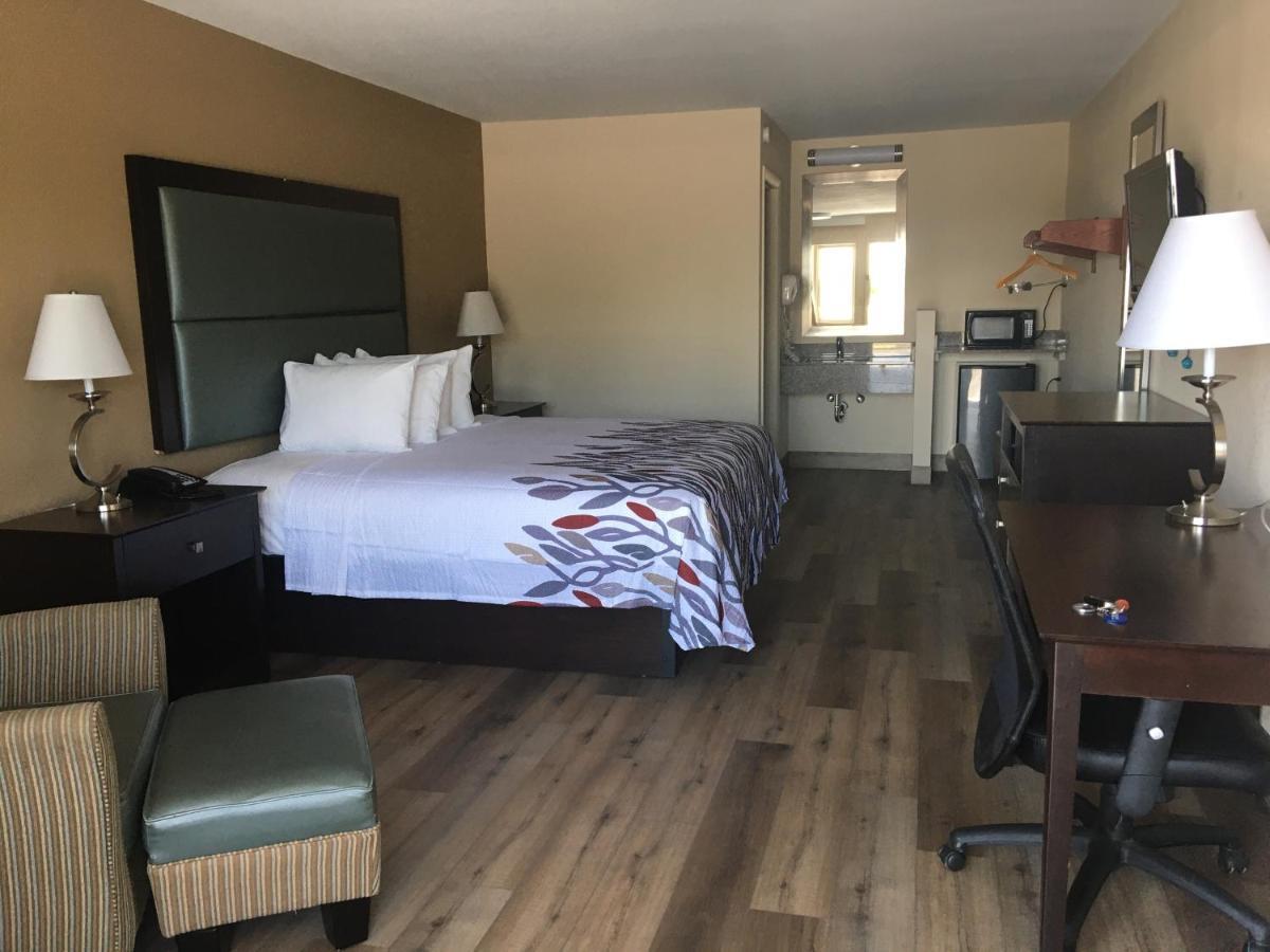 Red Roof Inn Staunton Zewnętrze zdjęcie