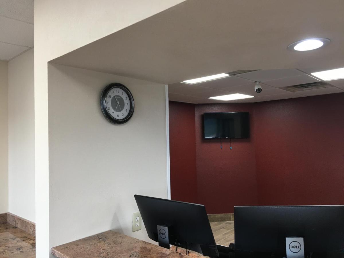 Red Roof Inn Staunton Zewnętrze zdjęcie
