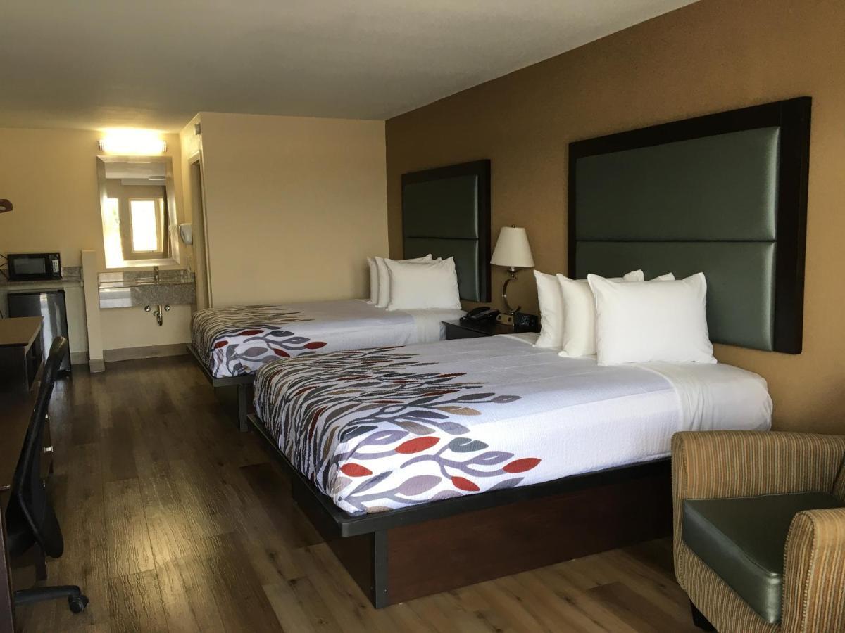 Red Roof Inn Staunton Zewnętrze zdjęcie
