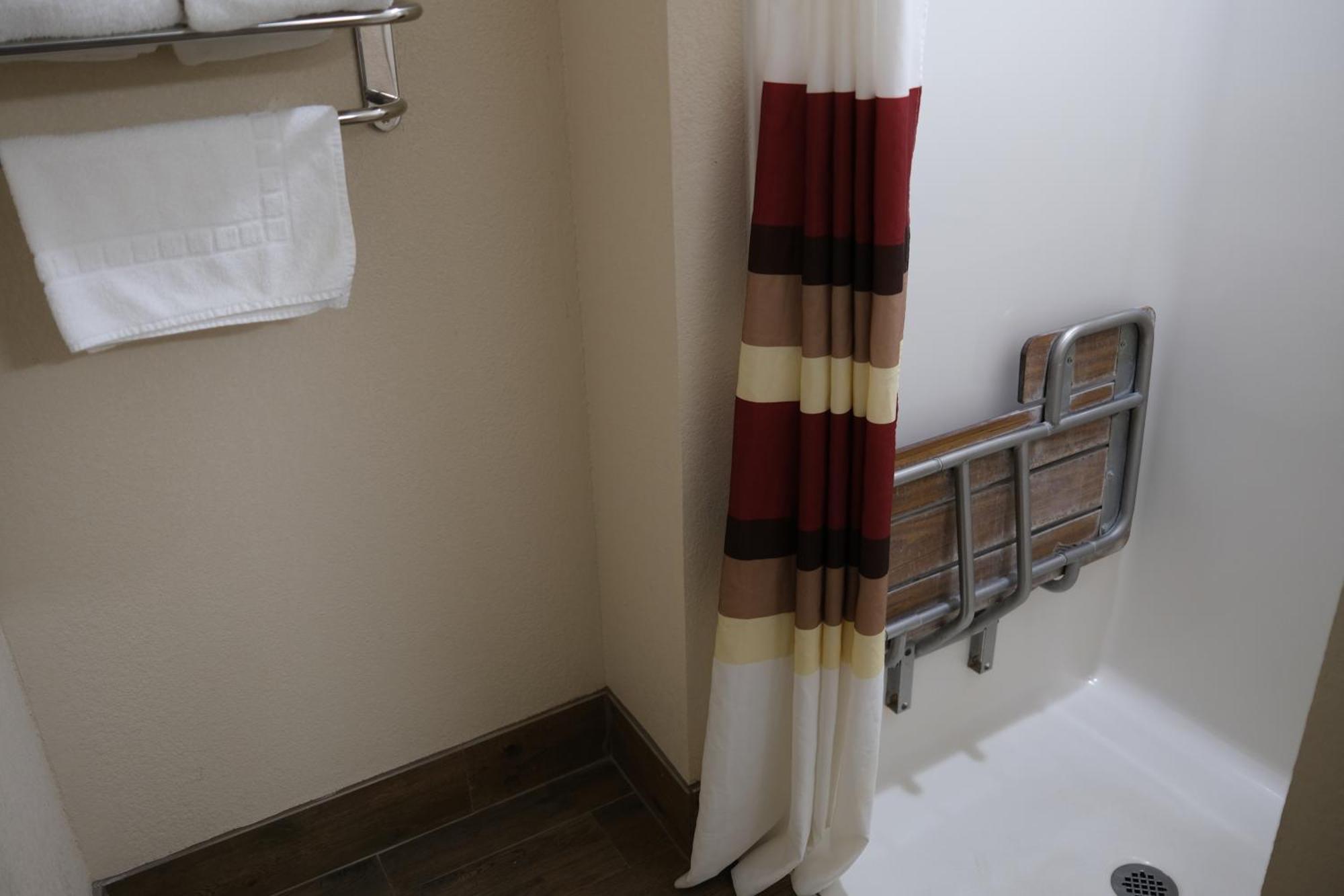 Red Roof Inn Staunton Zewnętrze zdjęcie