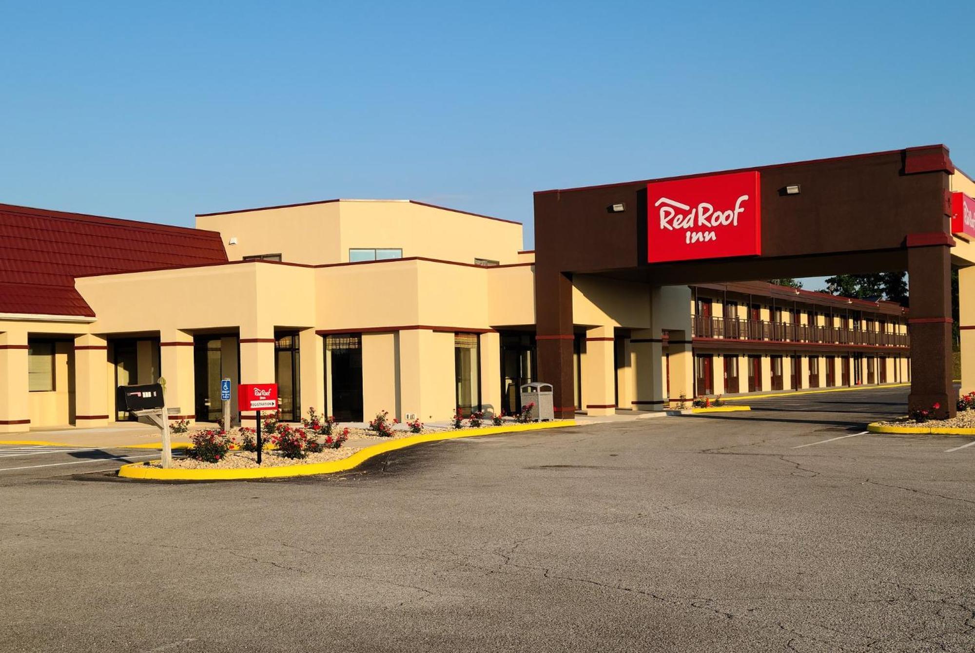 Red Roof Inn Staunton Zewnętrze zdjęcie